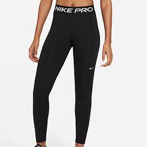 Nike Black High-Waisted Leggings